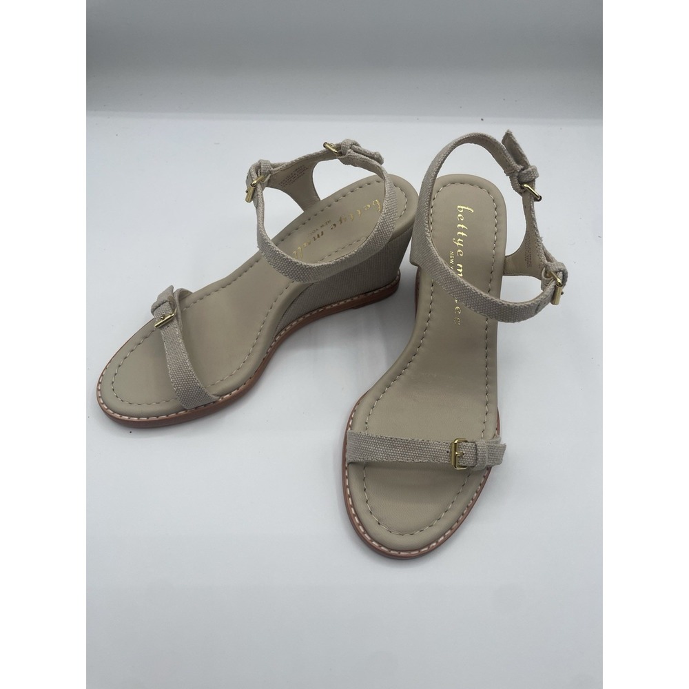 Bettye Muller Portofino Wedge Canvas Leather Sandals‎ Buckle Closure Elegant 6
